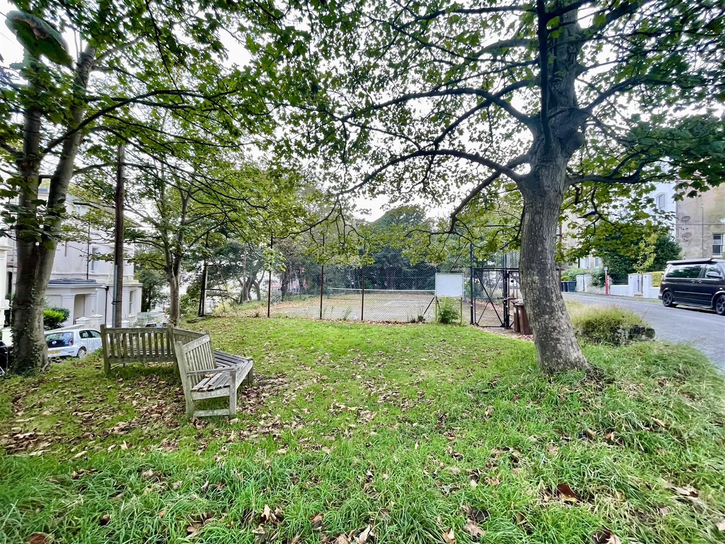 2 bed property in The Mount, St. Leonards-On-Sea